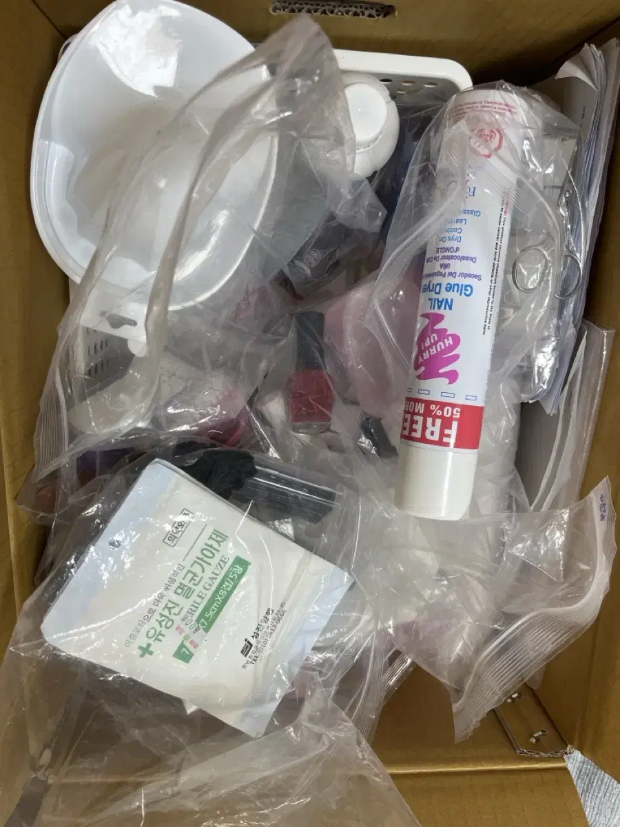 Moving sale, Dia-mi nail supplies for national exam