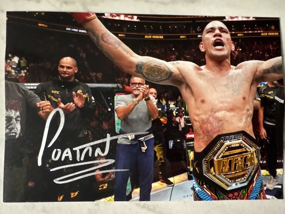 Pereira Autographed Sign
