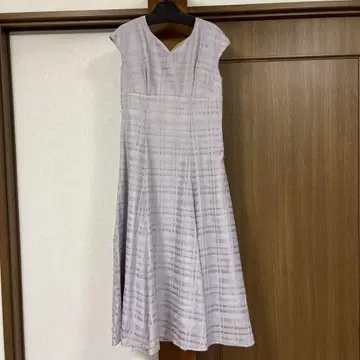 시어 체크 프렌치 슬리브 원피스 프로포션 바디 드레싱