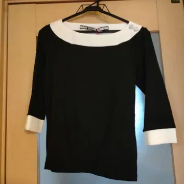 MARY QUANT 보트넥 7부 소매 상의