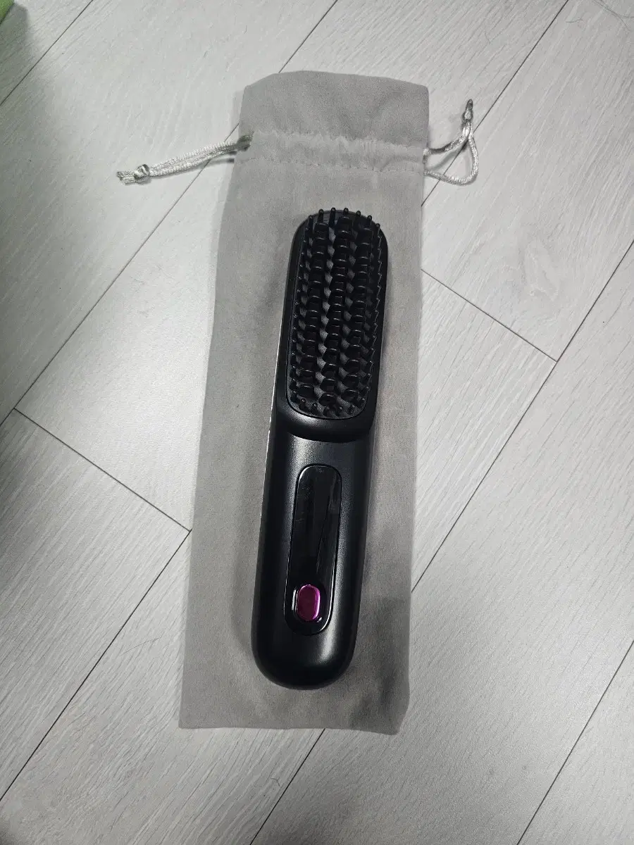 Cordless Comb Iron