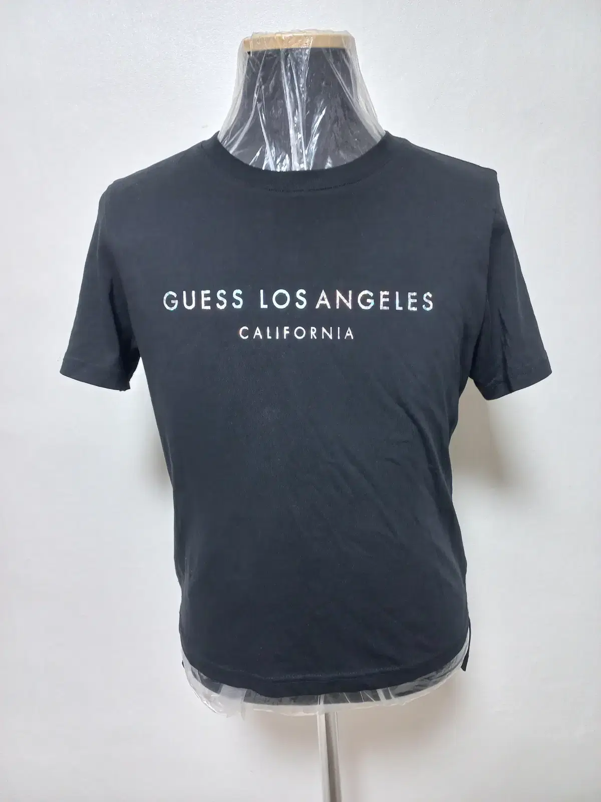 Guess/Women's/Round Short Sleeve/Good Condition/Size S
