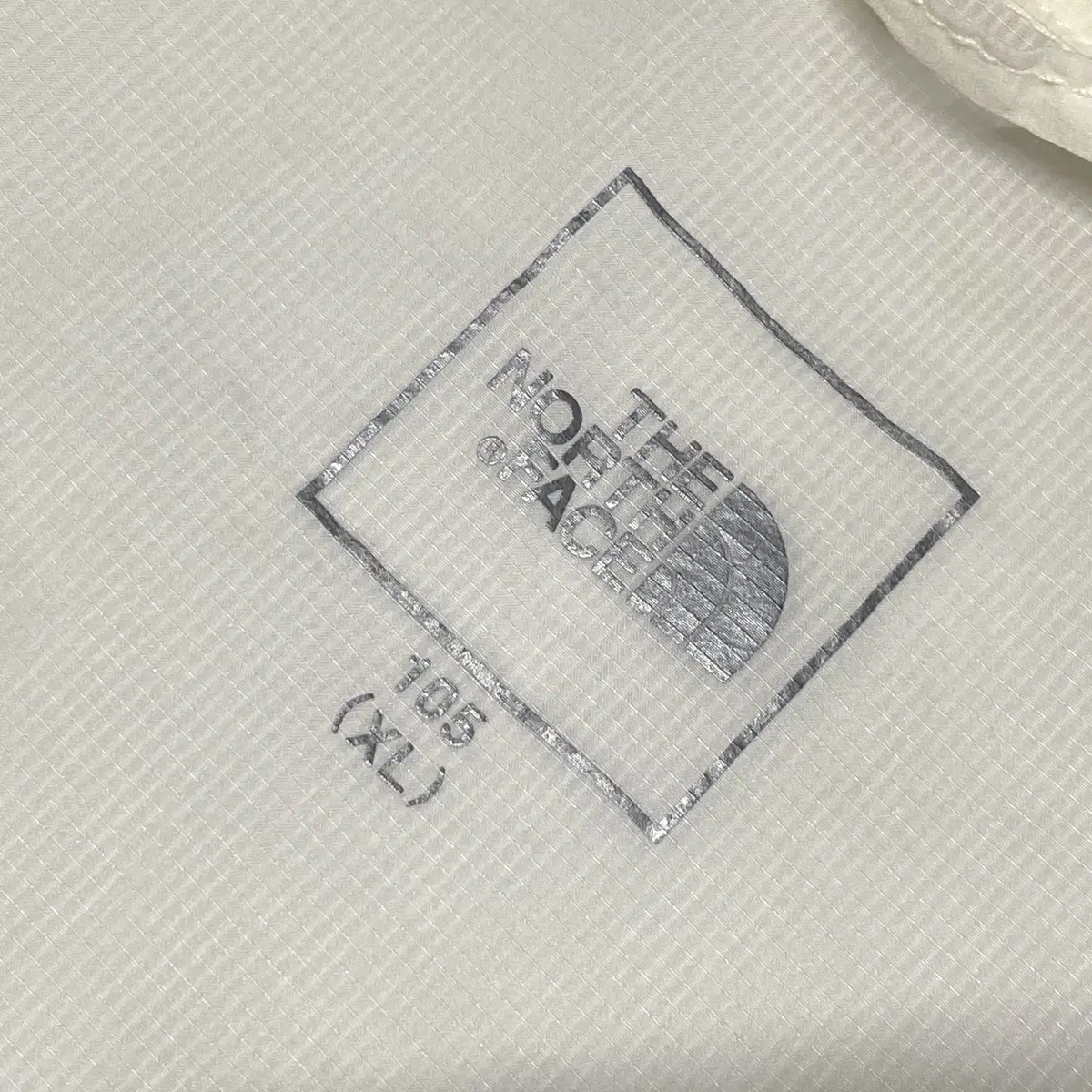 62. 노스페이스 바람막이 (XL)