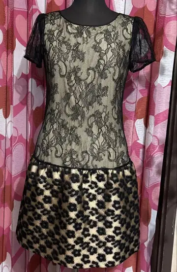 레드 발렌티노 레이스 꽃무늬 원피스