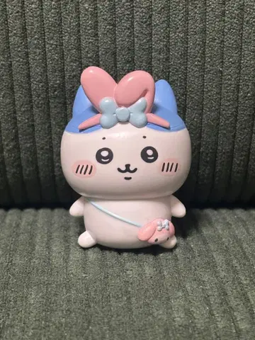 치이카와 산리오 캐릭터즈 하치와레 마이멜로디 시크릿 마스코트