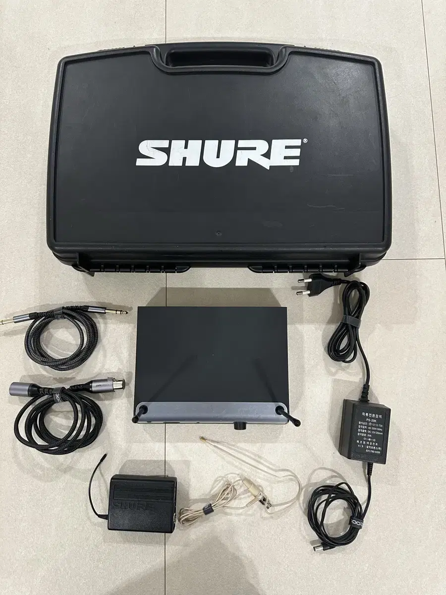 Shure Wireless Microphone Set