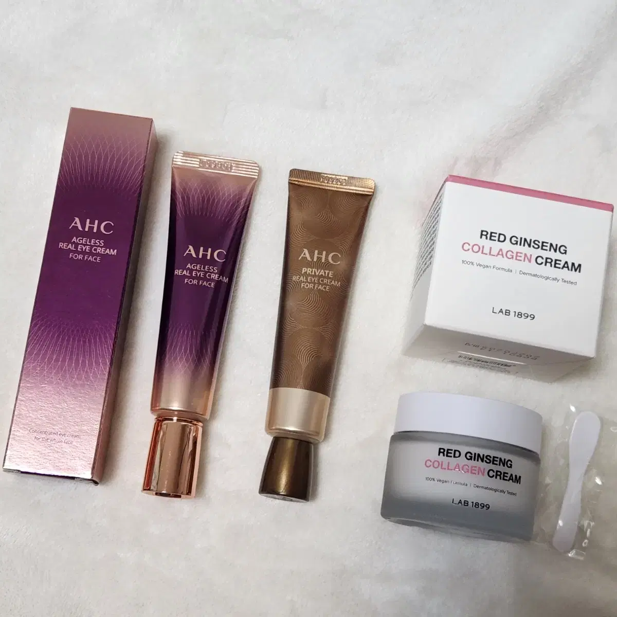 Ahc Eye Cream (Ageless, Private)