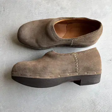 새상품급 ARTS&SCIENCE Plain Sabot 가죽 슬립온