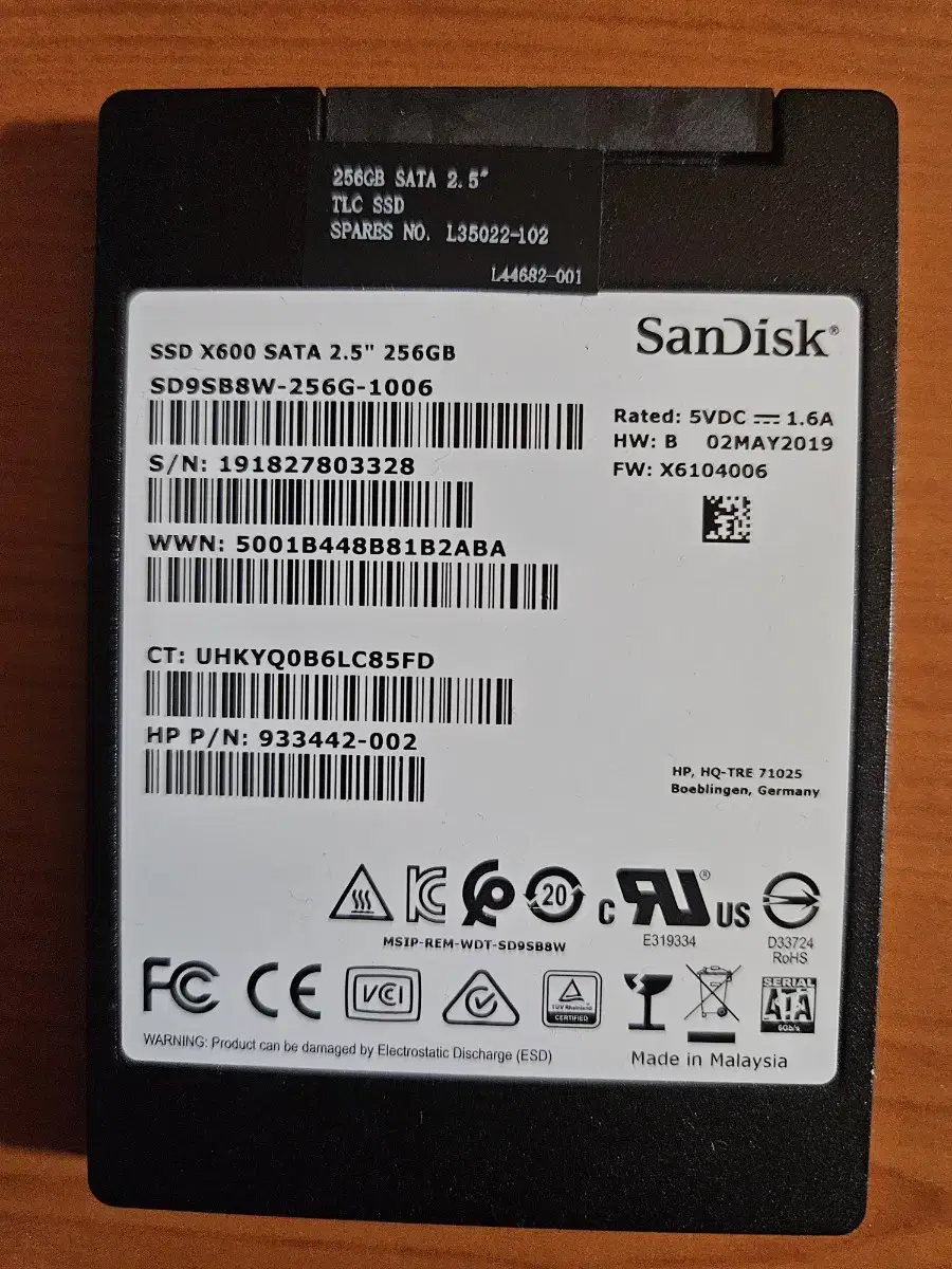 Broken SanDisk SSD 256GB (SSD with DRAM)