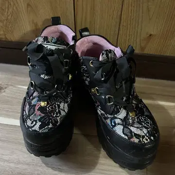 요스케 통굽 스니커즈 꽃무늬 레이스