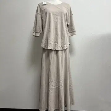 Rewde 셋업 롱 스커트 베이지