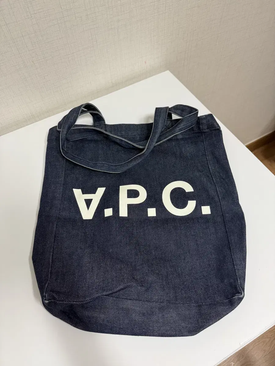 APC 숄더백 에코백