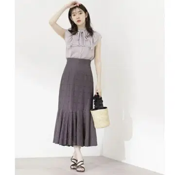 프로포션 바디 드레싱 레이스 머메이드 스커트