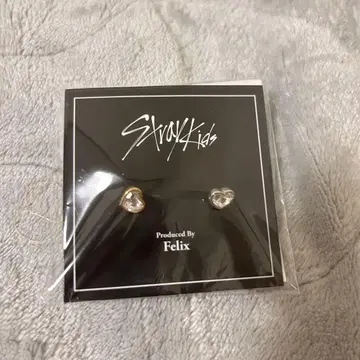 Stray Kids 귀걸이 필릭스 흠집 Felix