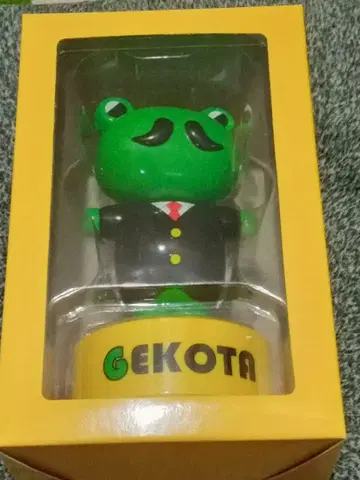 특정 과학의 초전자기포, 게코타 피규어.