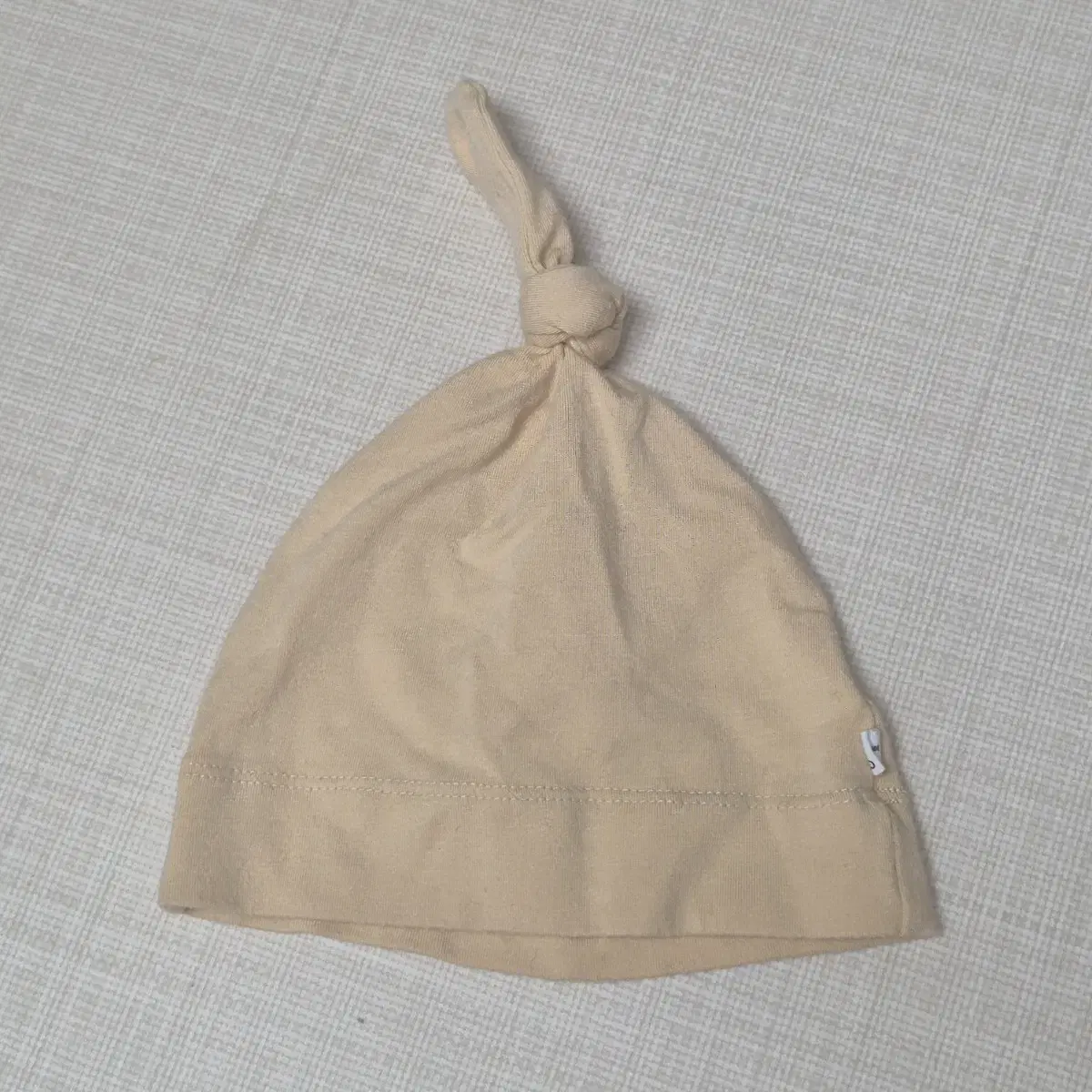 Peekaboo Modal Beanie