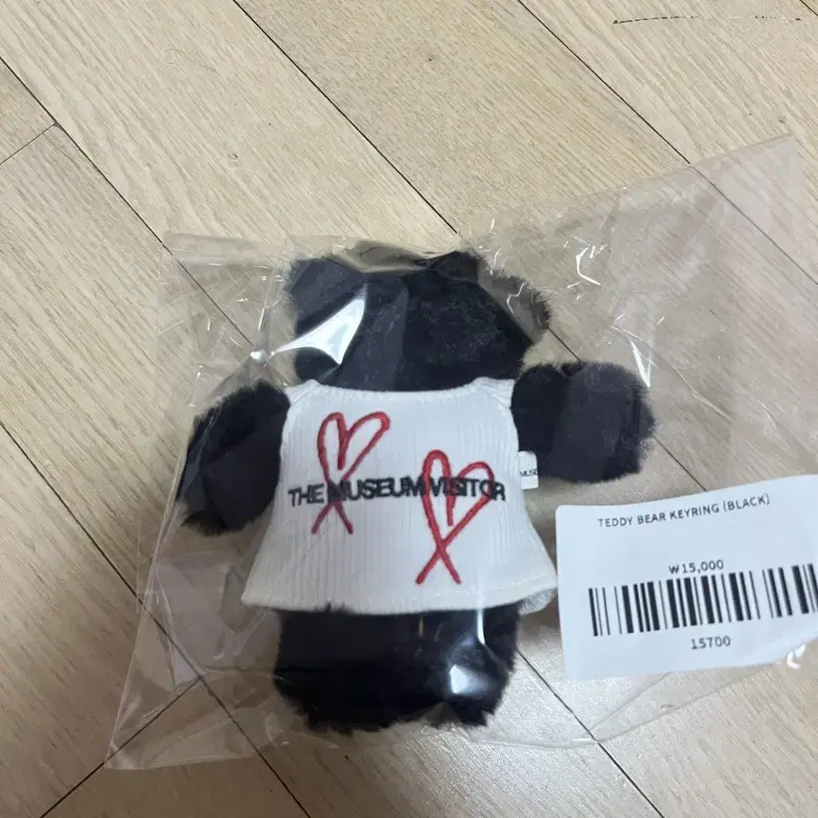 THE MUSEUM VISITOR | 더뮤지엄비지터 The Museum Visitor Teddy