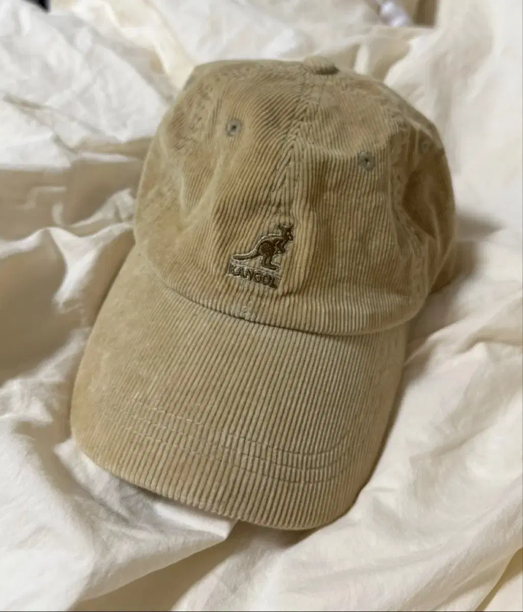 [Kangol] Corduroy Beige Ball Cap