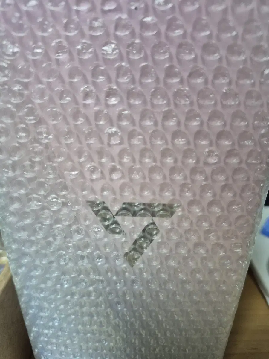 Seventeen Carat Bong