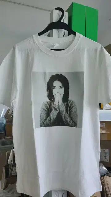bjork 비요크 사진 티셔츠 화이트 빈티지. M