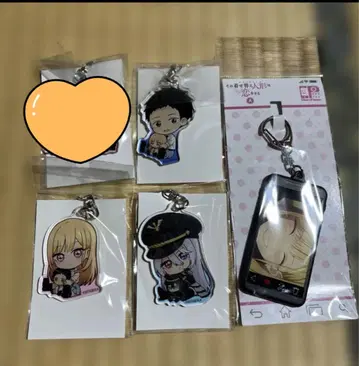 그 비스크 돌은 사랑을 한다 아크릴 키링 4개 세트