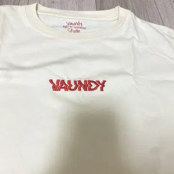 바운디 VAUNDY 로고 티셔츠