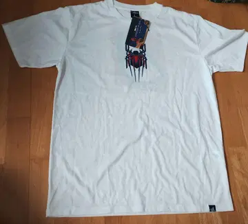 미사용품 스파이더맨 티셔츠 L 화이트