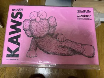 KAWS 타임 오프 핑크 MEDICOMTOY
