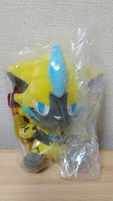 포켓몬 인형 제라오라