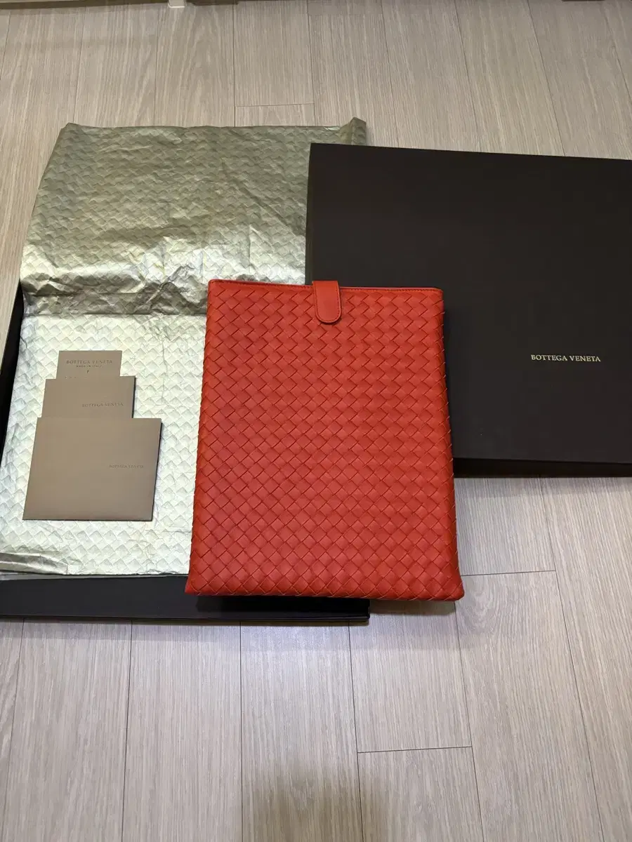 (Unused-New Product) Bottega Veneta iPad Case