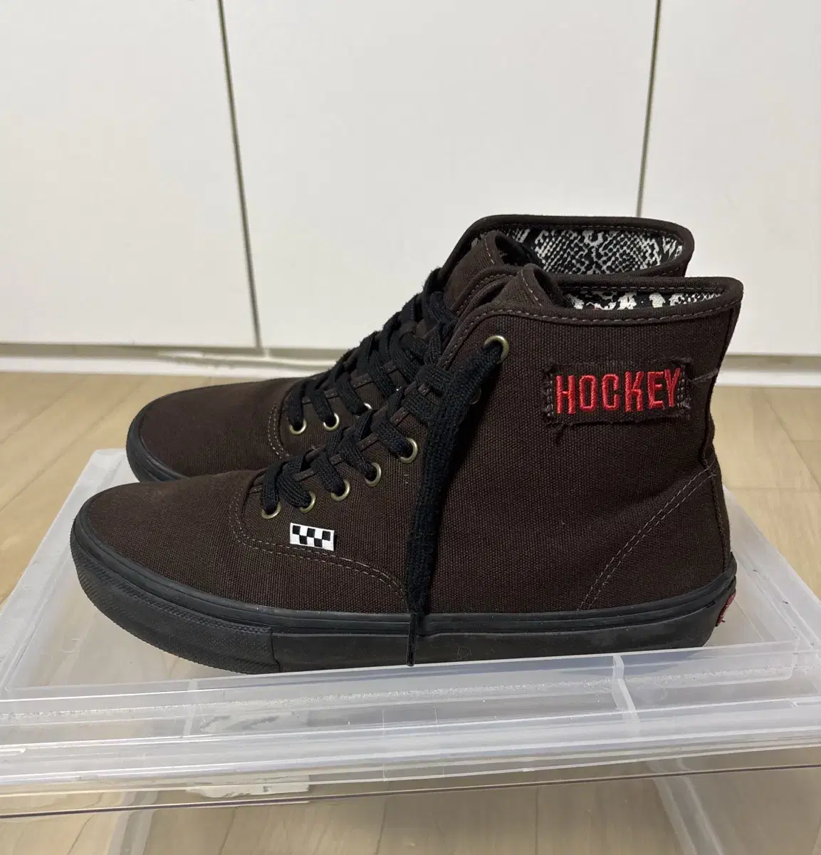 VANS X HOCKEY SKATE AUTHENTIC HIGH (BLAC