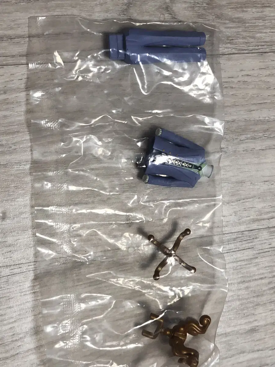죠죠의 기묘한 모험 4부 키라의상가챠