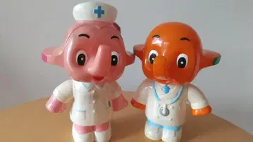 사토짱 사토코짱 저금통 2개 세트 크기(높이 약 40cm)