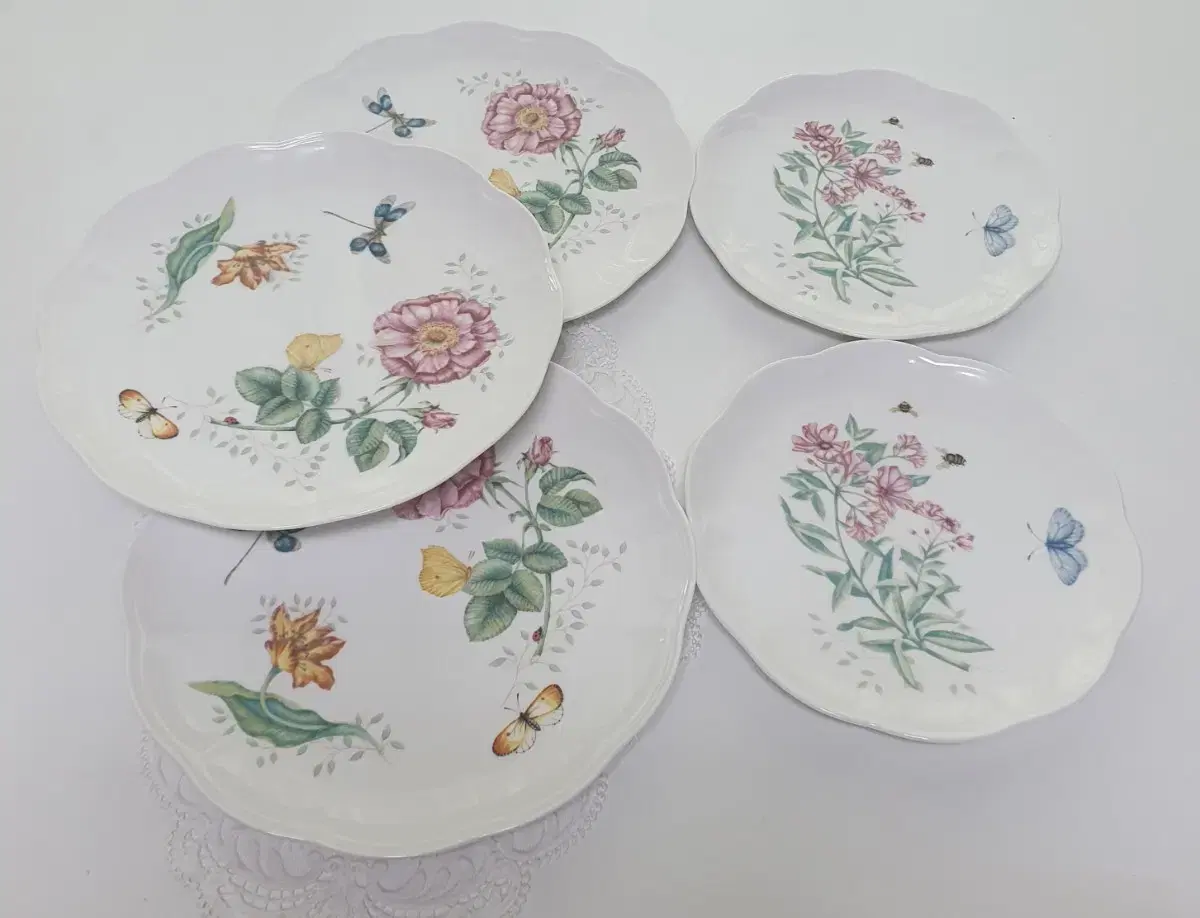 New) Lenox Butterfly Meadow 5-Piece Plate Set bulk (Large Plate/Bowl)