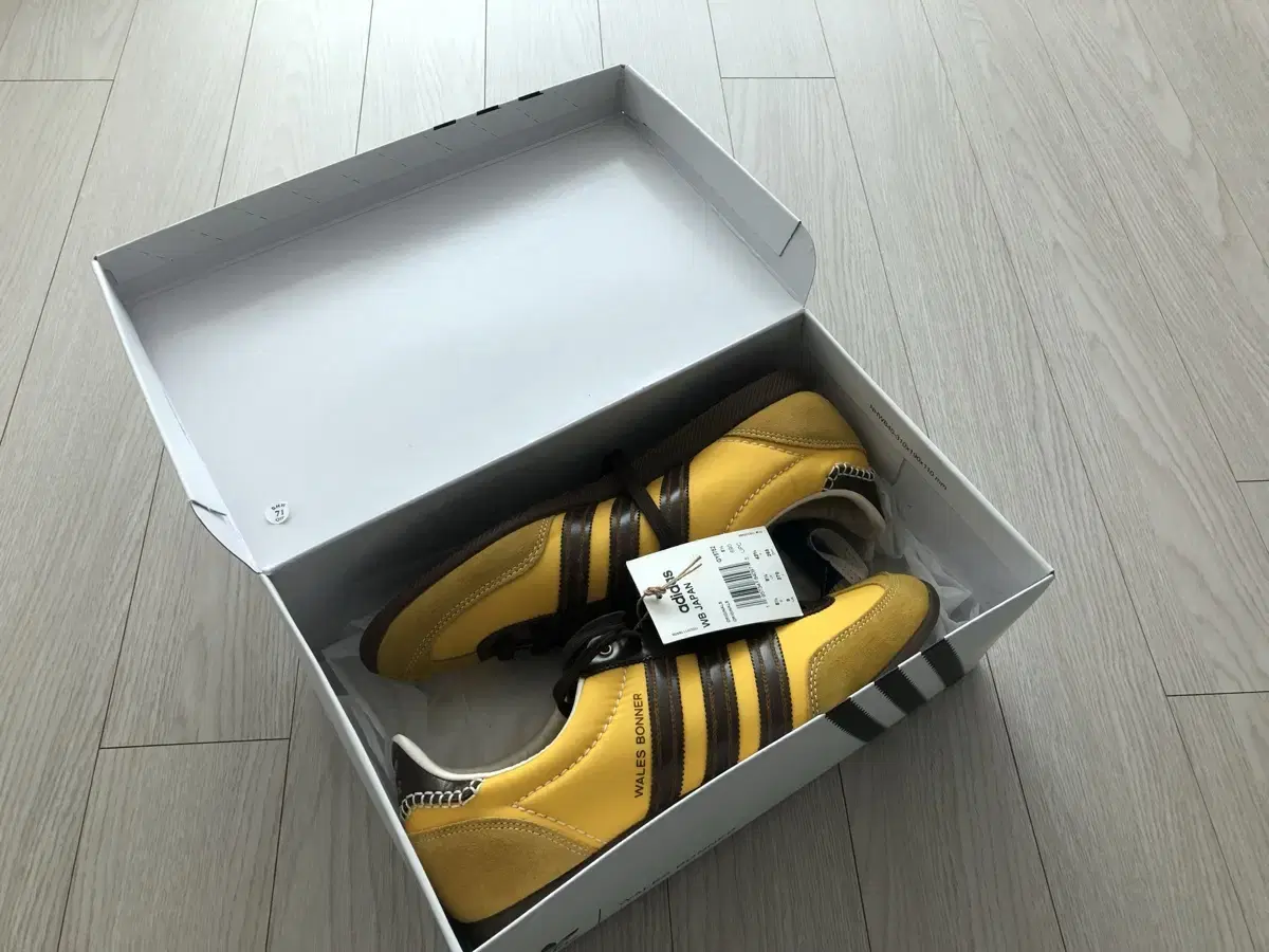 아디다스x웨일스보너 재팬 270