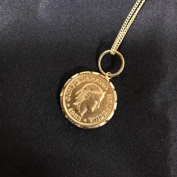 골드 코인 펜던트 목걸이