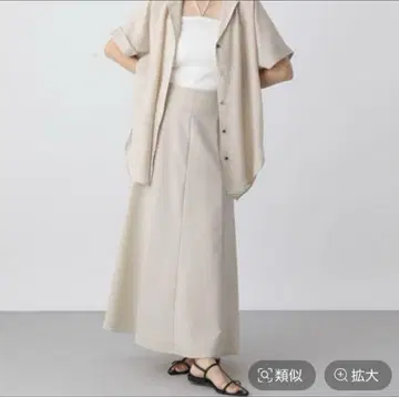 화이트 플레어 롱 스커트