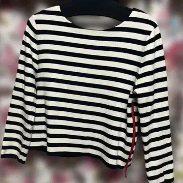 애니에스 Tobe 블랙과 화이트 스트라이프 긴팔 티셔츠