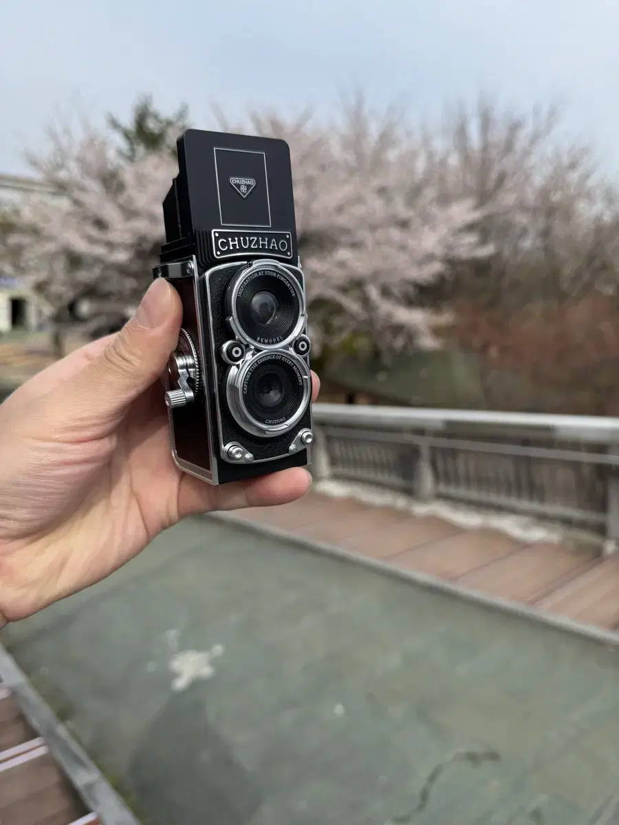 Nostalgic Camera, the picture quality is good and the photos have an old feel~