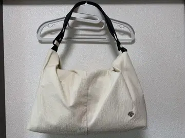 데상트 숄더백 한국
