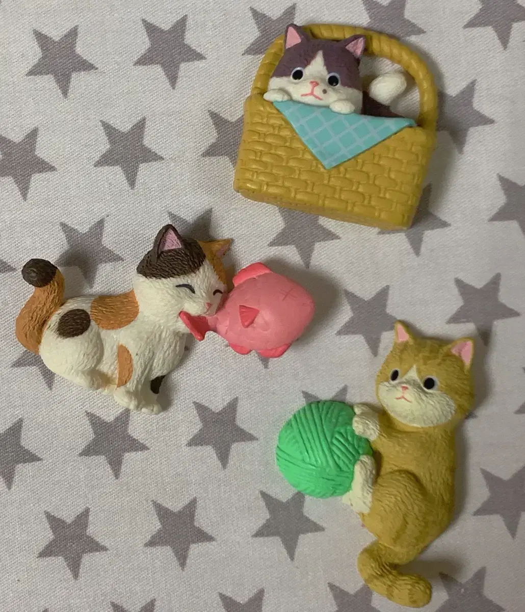 Japan Cat Magnet 3-piece bulk