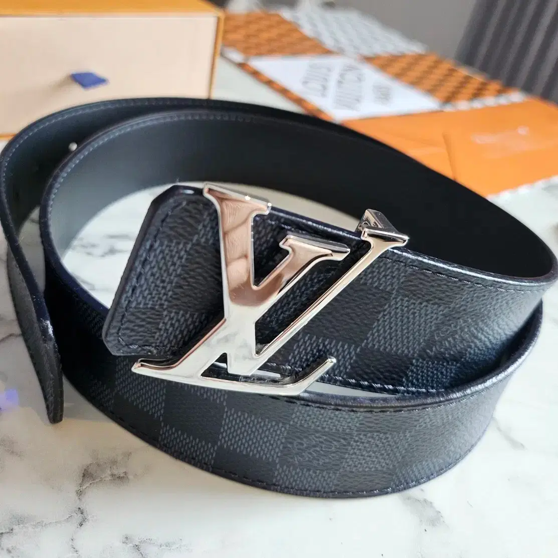 LOUIS VUITTON | 루이비통 (Authentic) Louis Vuitton dami Reversible Belt  (Unused) #루이비통,#루이비통허리띠,#명품허리띠,#명품 on Bunjang Global Site.