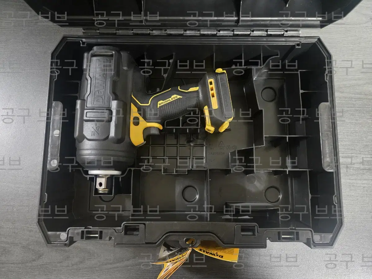 Dewalt dcf964n 3/4 High Torque Cordless Impact Wrench dcf961 Upper Level