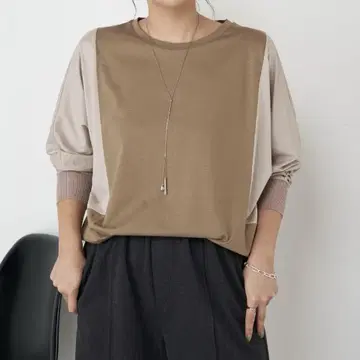 제나에스파스 메르베유 배색 돌먼 컷 티셔츠 카키