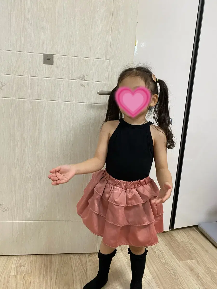 Wonny Ribbon girl's pink tiered skirt