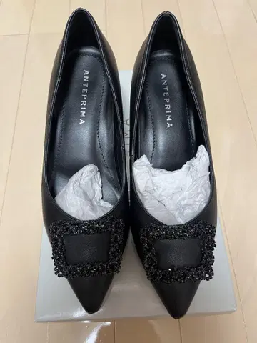 ANTEPRIMA 스틸레토 비쥬 모티브 펌프스 22.5cm