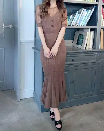 리젝시 레이스 도킹 머메이드 니트 원피스