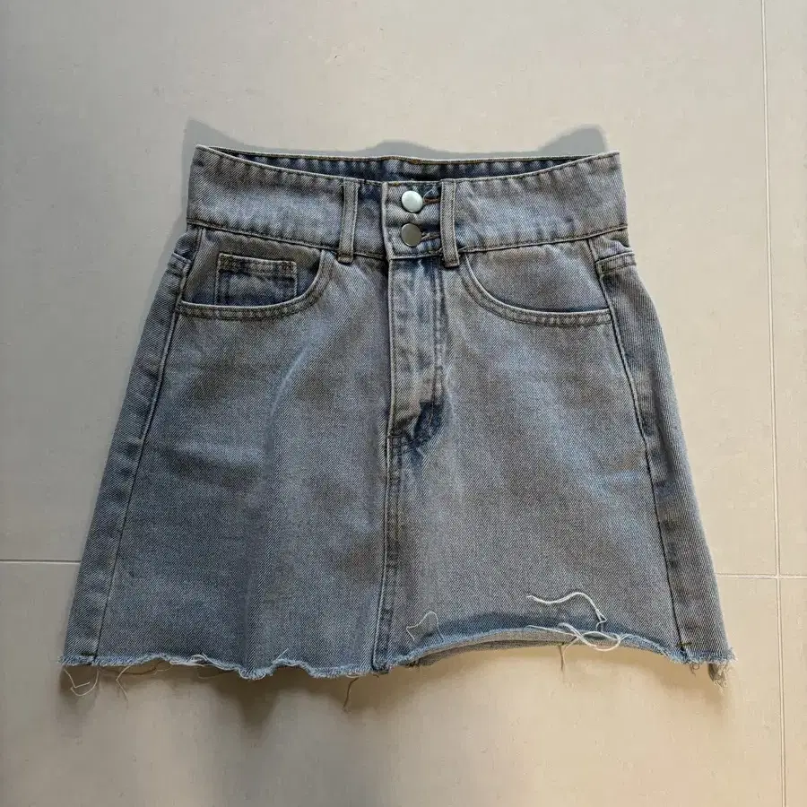 ワンピース KIRSH Cherry Denim Pleated Mini Skirt Light Blue KKSMCDK502M CHERRY DENIM PLEATS MINI SKIRT [LIGHT BLUE] - KIRSH | 60