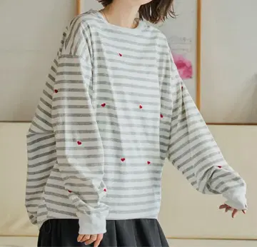 SunnySports 별주 하트 치비 자수 롱 슬리브 티셔츠