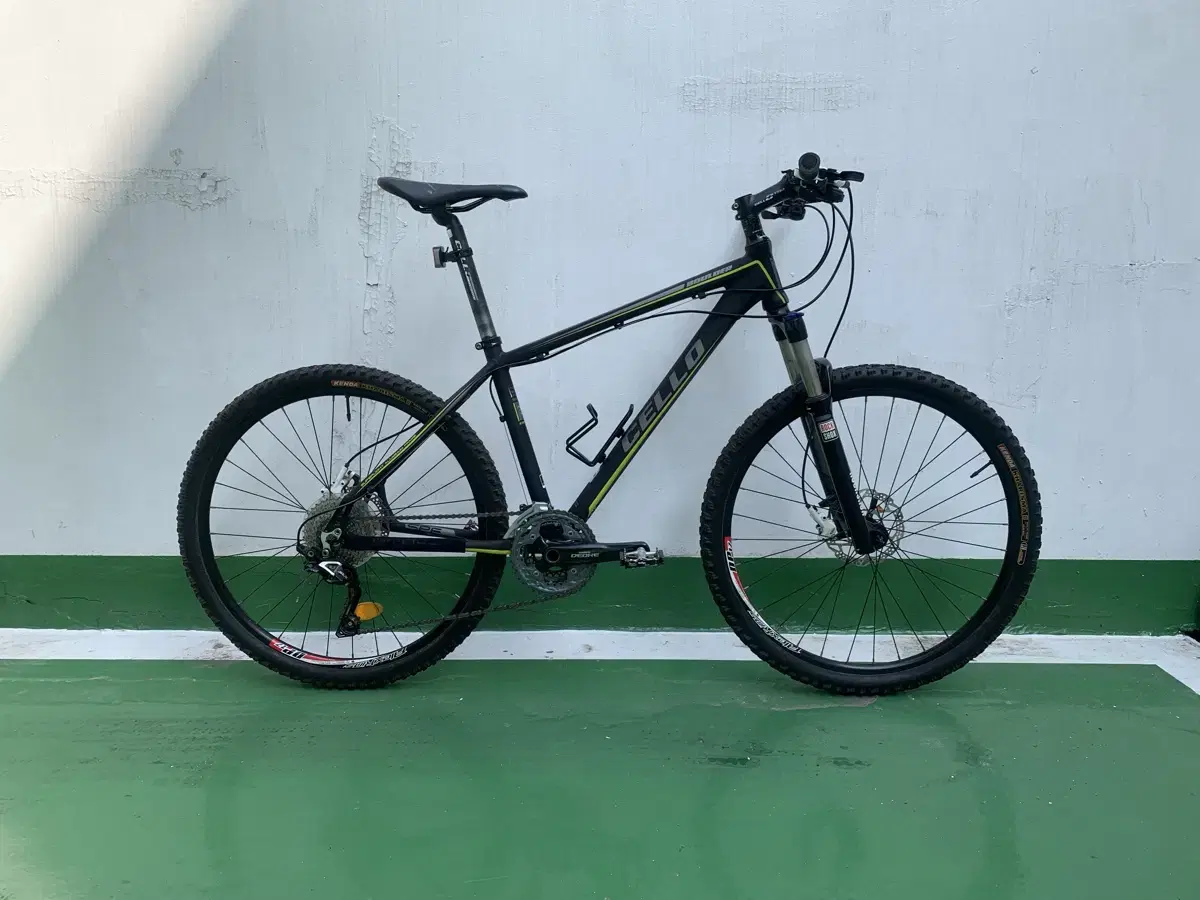 Cello Boulder mountain bike